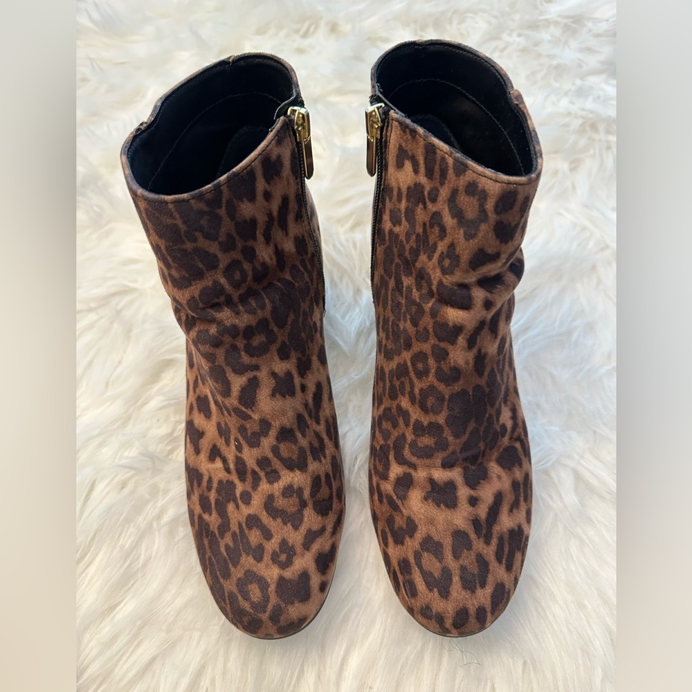 Libby Edelman Leopard heel boots size 10